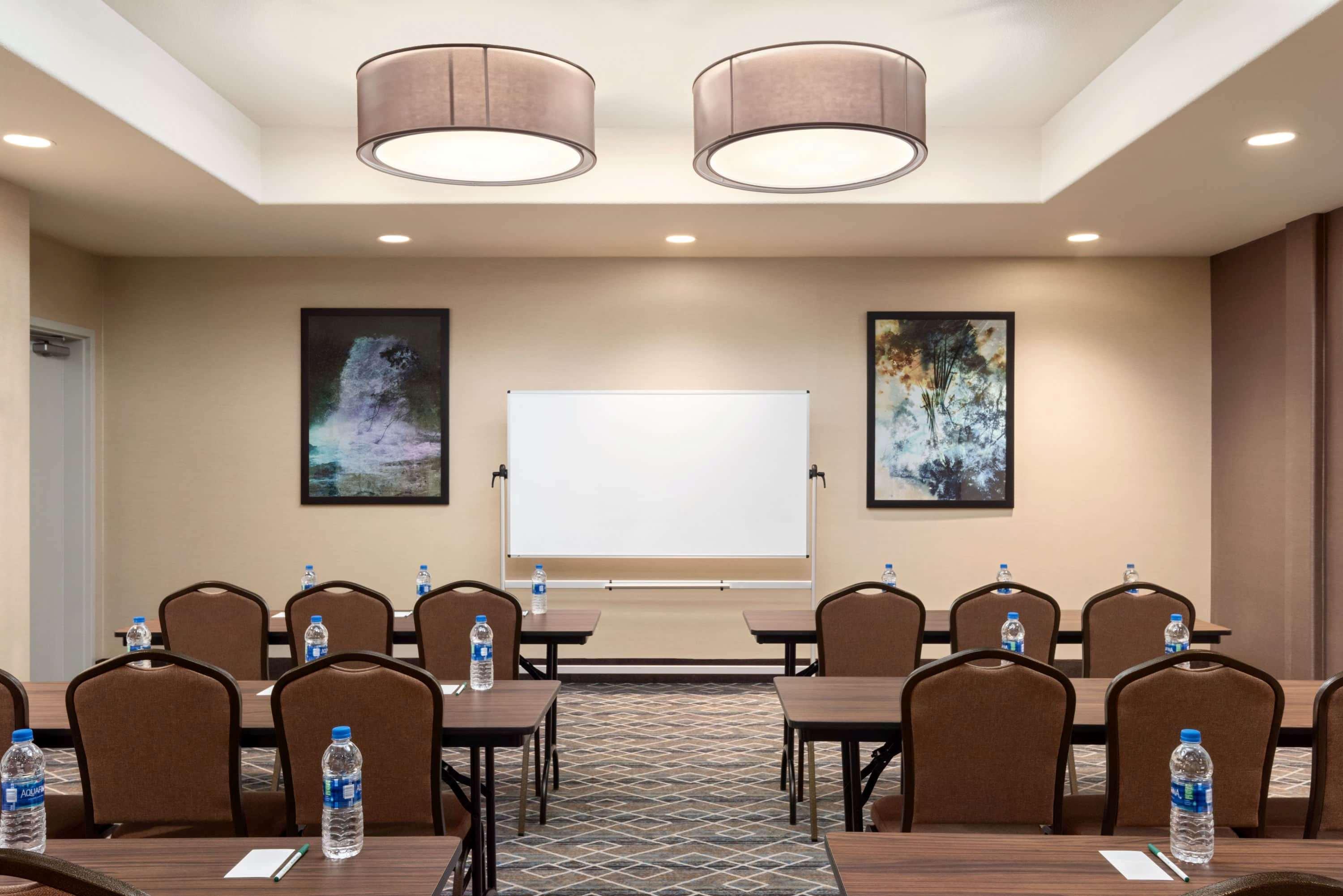 La Quinta By Wyndham Clovis Ca Hotel Bagian luar foto